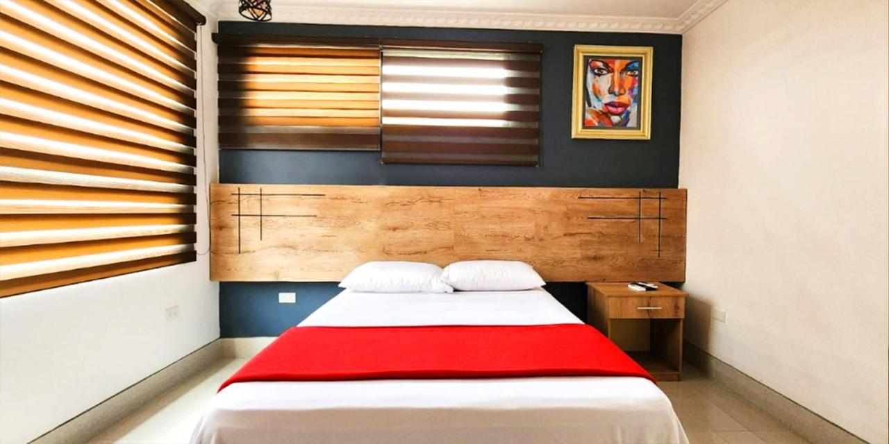Hotel Murali - Cerca Del Aeropuerto De グアヤキル エクステリア 写真