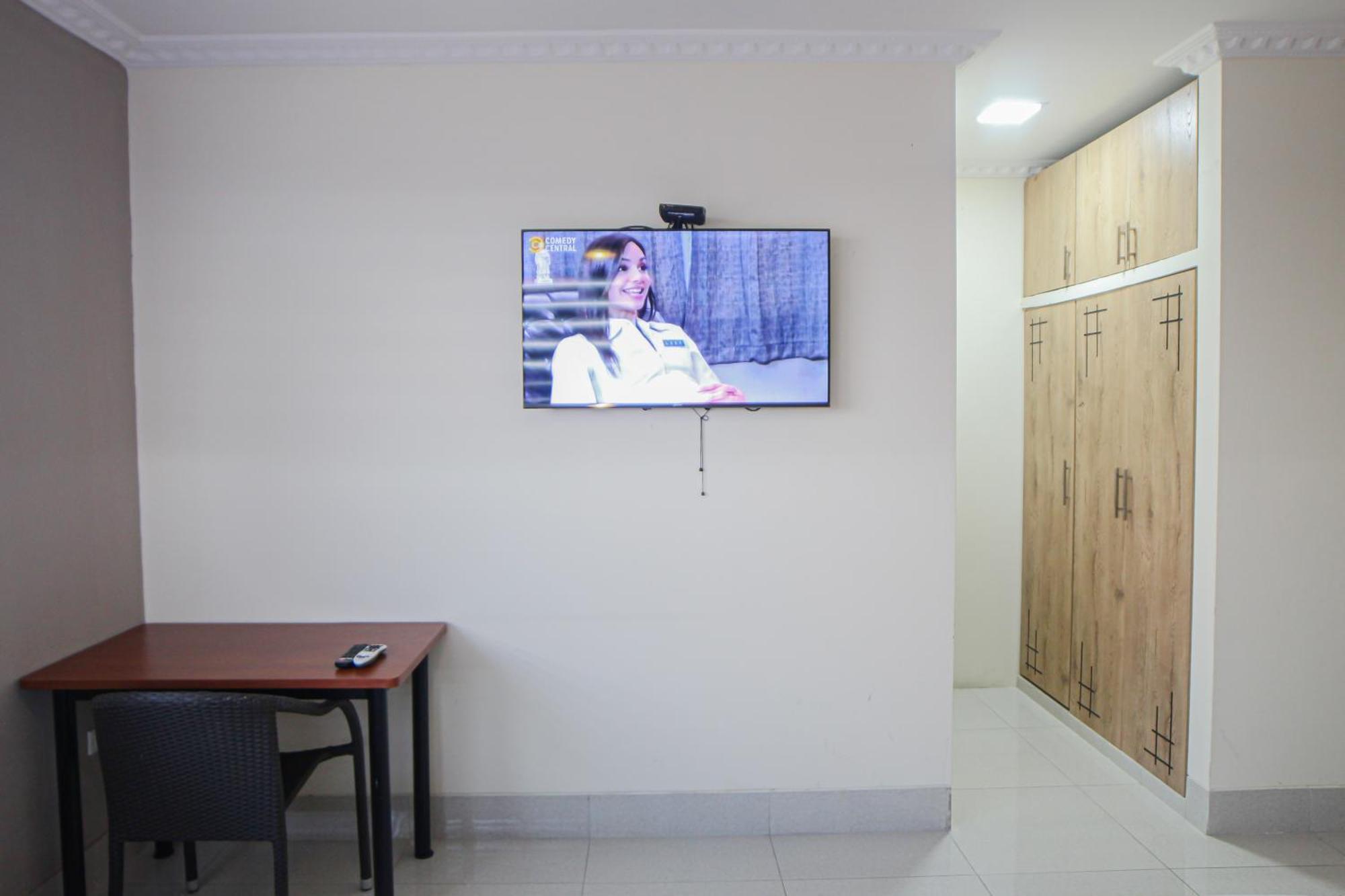 Hotel Murali - Cerca Del Aeropuerto De グアヤキル エクステリア 写真